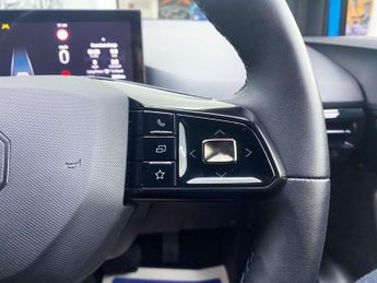 MG 1100 64kWh Trophy Long Range Hatchback 5dr Electric Auto (203 ps)