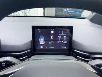 MG 1100 64kWh Trophy Long Range Hatchback 5dr Electric Auto (203 ps)