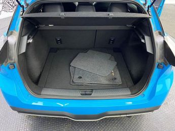 MG 1100 64kWh Trophy Long Range Hatchback 5dr Electric Auto (203 ps)