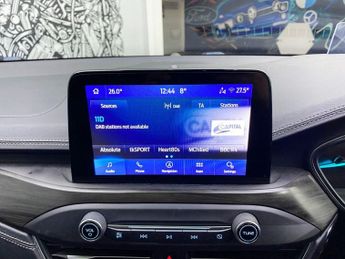 FORD FOCUS 1.5T EcoBoost Vignale Hatchback 5dr Petrol Auto Euro 6 (s/s) (18