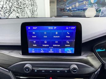 FORD FOCUS 1.5T EcoBoost Vignale Hatchback 5dr Petrol Auto Euro 6 (s/s) (18