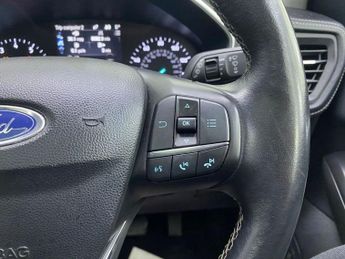 FORD FOCUS 1.5T EcoBoost Vignale Hatchback 5dr Petrol Auto Euro 6 (s/s) (18