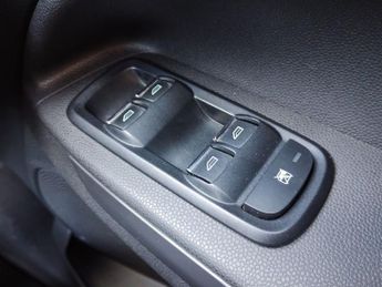 FORD ECOSPORT 1.5 Titanium SUV 5dr Petrol Powershift 2WD Euro 5 (112 ps)