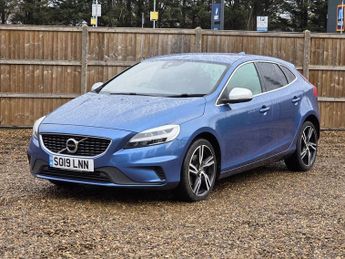 Volvo V40 2.0 T2 R-Design Edition Hatchback 5dr Petrol Manual Euro 6 (s/s)
