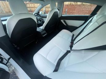 TESLA Model 3 (Dual Motor) Long Range Saloon 4dr Electric Auto 4WDE (346 ps)