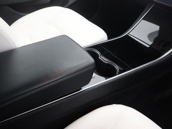 TESLA Model 3 (Dual Motor) Performance Saloon 4dr Electric Auto 4WDE (Performa