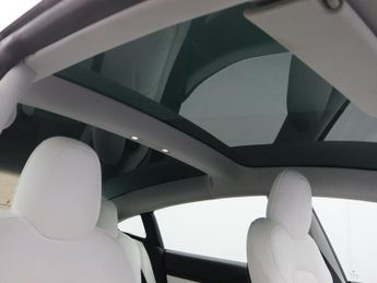 TESLA Model 3 (Dual Motor) Performance Saloon 4dr Electric Auto 4WDE (Performa