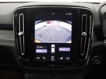 VOLVO XC40 1.5 T3 R-Design SUV 5dr Petrol Auto Euro 6 (s/s) (163 ps)