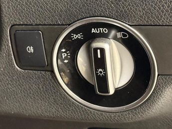 MERCEDES-BENZ GLA 2.1 GLA220d AMG Line (Premium) SUV 5dr Diesel 7G-DCT 4MATIC Euro