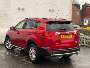 TOYOTA RAV4 2.2 D-4D Invincible SUV 5dr Diesel Manual 4WD Euro 5 (150 ps)