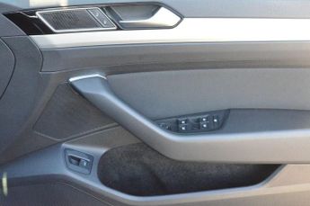 VOLKSWAGEN PASSAT 2.0 TDI SE Business Estate 5dr Diesel Manual Euro 6 (s/s) (150 p