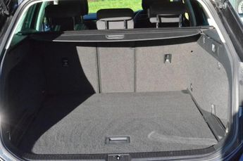 VOLKSWAGEN PASSAT 2.0 TDI SE Business Estate 5dr Diesel Manual Euro 6 (s/s) (150 p