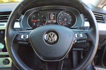 VOLKSWAGEN PASSAT 2.0 TDI SE Business Estate 5dr Diesel Manual Euro 6 (s/s) (150 p