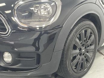 MINI COUNTRYMAN 1.5 7.6kWh GPF Cooper SE SUV 5dr Petrol Plug-in Hybrid Auto ALL4