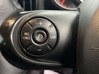 MINI COUNTRYMAN 1.5 7.6kWh GPF Cooper SE SUV 5dr Petrol Plug-in Hybrid Auto ALL4