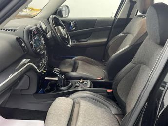 MINI COUNTRYMAN 1.5 7.6kWh GPF Cooper SE SUV 5dr Petrol Plug-in Hybrid Auto ALL4