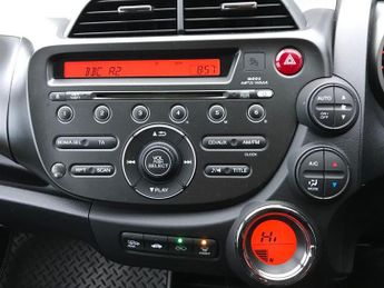 HONDA JAZZ 1.4 i-VTEC ES Hatchback 5dr Petrol CVT Euro 5 (99 ps)