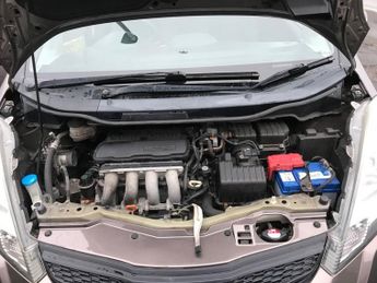 HONDA JAZZ 1.4 i-VTEC ES Hatchback 5dr Petrol CVT Euro 5 (99 ps)