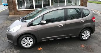 HONDA JAZZ 1.4 i-VTEC ES Hatchback 5dr Petrol CVT Euro 5 (99 ps)
