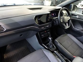 VOLKSWAGEN T-CROSS 1.0 TSI R-Line SUV 5dr Petrol DSG Euro 6 (s/s) (110 ps)