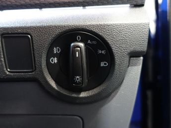 VOLKSWAGEN T-CROSS 1.0 TSI R-Line SUV 5dr Petrol DSG Euro 6 (s/s) (110 ps)