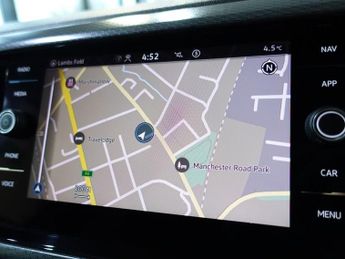 VOLKSWAGEN T-CROSS 1.0 TSI R-Line SUV 5dr Petrol DSG Euro 6 (s/s) (110 ps)