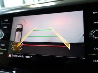 VOLKSWAGEN T-CROSS 1.0 TSI R-Line SUV 5dr Petrol DSG Euro 6 (s/s) (110 ps)