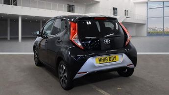 TOYOTA AYGO 1.0 VVT-i x-plore Hatchback 5dr Petrol x-shift Euro 6 (71 ps)