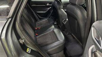 AUDI Q3 1.4 TFSI CoD Black Edition SUV 5dr Petrol S Tronic Euro 6 (s/s) 