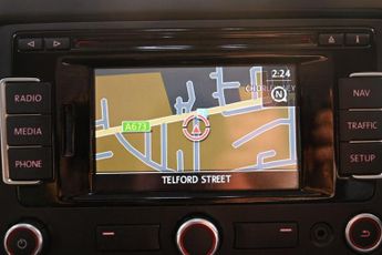 VOLKSWAGEN SHARAN 2.0 TDI BlueMotion Tech SEL MPV 5dr Diesel DSG Euro 5 (s/s) (177