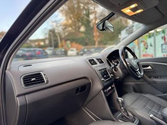 VOLKSWAGEN POLO 1.0 TSI BlueMotion Tech SEL Hatchback 5dr Petrol DSG Euro 6 (s/s