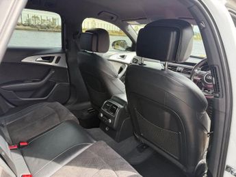 AUDI A6 AVANT 2.0 TDI ultra S line Estate 5dr Diesel S Tronic Euro 6 (s/s) (19