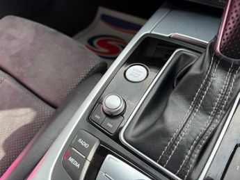 AUDI A6 AVANT 2.0 TDI ultra S line Estate 5dr Diesel S Tronic Euro 6 (s/s) (19