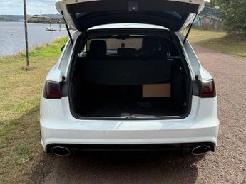 AUDI A6 AVANT 2.0 TDI ultra S line Estate 5dr Diesel S Tronic Euro 6 (s/s) (19