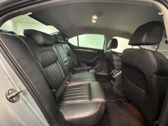 SKODA SUPERB 2.0 TDI SE L Hatchback 5dr Diesel DSG Euro 6 (s/s) (190 ps)