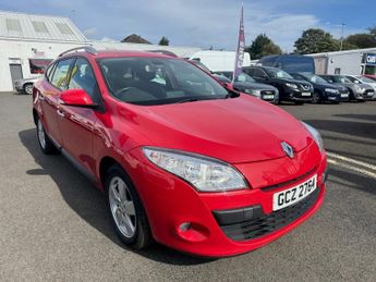 Renault Megane 1.5 dCi Dynamique TomTom Sport Tourer 5dr Diesel Manual Euro 5 (