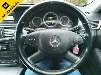 MERCEDES-BENZ E-CLASS 2.1 E200 CDI BlueEfficiency SE Saloon 4dr Diesel G-Tronic+ Euro 