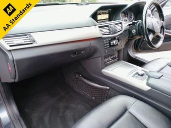 MERCEDES-BENZ E-CLASS 2.1 E200 CDI BlueEfficiency SE Saloon 4dr Diesel G-Tronic+ Euro 
