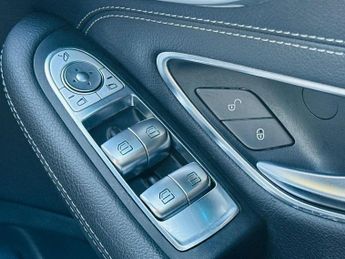 MERCEDES-BENZ C-CLASS 2.1 C250d AMG Line (Premium Plus) Cabriolet 2dr Diesel G-Tronic+