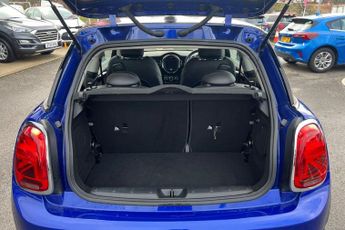 MINI HATCH 1.5 Cooper Classic Hatchback 3dr Petrol Steptronic Euro 6 (s/s) 