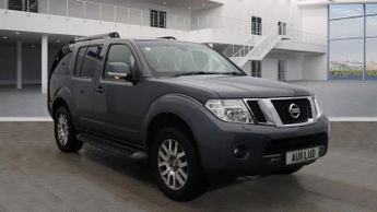 Nissan Pathfinder 2.5 dCi Tekna SUV 5dr Diesel Auto 4WD Euro 4 (190 ps)