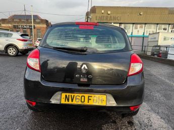 RENAULT CLIO 1.2 Dynamique TomTom Hatchback 5dr Petrol Manual Euro 4 (75 ps)