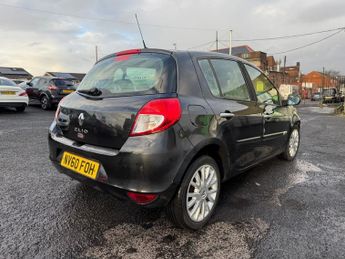 RENAULT CLIO 1.2 Dynamique TomTom Hatchback 5dr Petrol Manual Euro 4 (75 ps)
