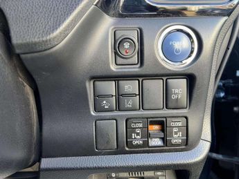 TOYOTA VOXY/NOAH 1.8 VVT-h Excel Business Edition 7 Seats CVT Euro 6 (s/s) 5dr