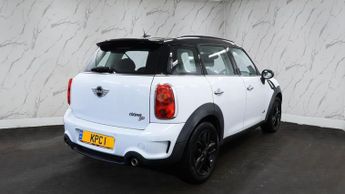 MINI COUNTRYMAN 2.0 Cooper SD SUV 5dr Diesel Manual ALL4 Euro 5 (s/s) (143 ps) *