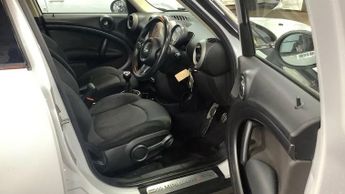 MINI COUNTRYMAN 2.0 Cooper SD SUV 5dr Diesel Manual ALL4 Euro 5 (s/s) (143 ps) *