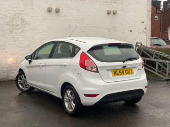 FORD FIESTA 1.6 Zetec Hatchback 5dr Petrol Powershift Euro 5 (105 ps)