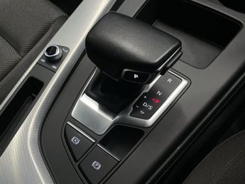 AUDI A4 2.0 TFSI 35 Technik Saloon 4dr Petrol S Tronic Euro 6 (s/s) (150