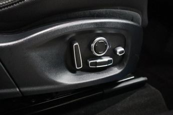 JAGUAR F-PACE 3.0 D300 V6 S SUV 5dr Diesel Auto AWD Euro 6 (s/s) (300 ps)