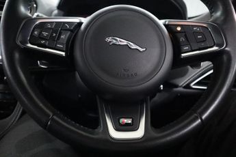 JAGUAR F-PACE 3.0 D300 V6 S SUV 5dr Diesel Auto AWD Euro 6 (s/s) (300 ps)